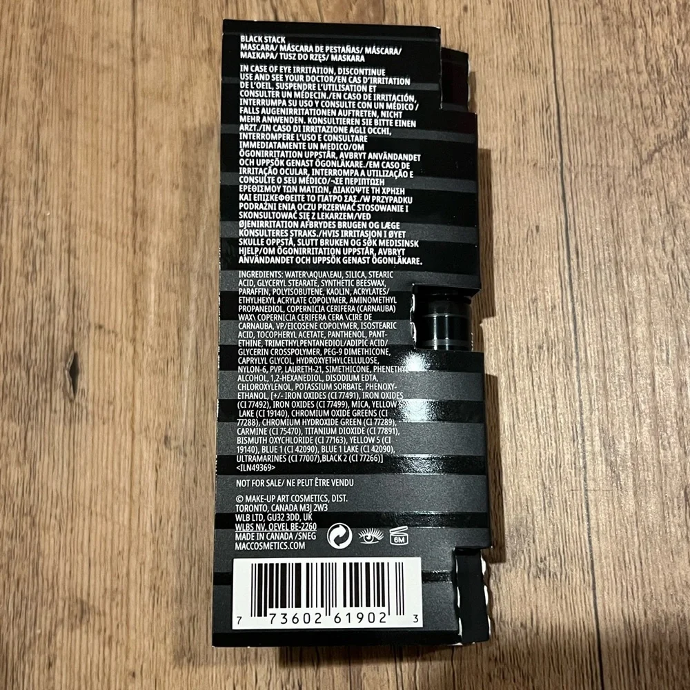 NWT MAC Stack Mini Mascara (.07 fl oz / 2.1ML)